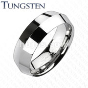 Tungsten Carbide Center Point Faceted Band Ring