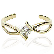 10KT. GOLD TOE RINGS W/SQUARE CZ.